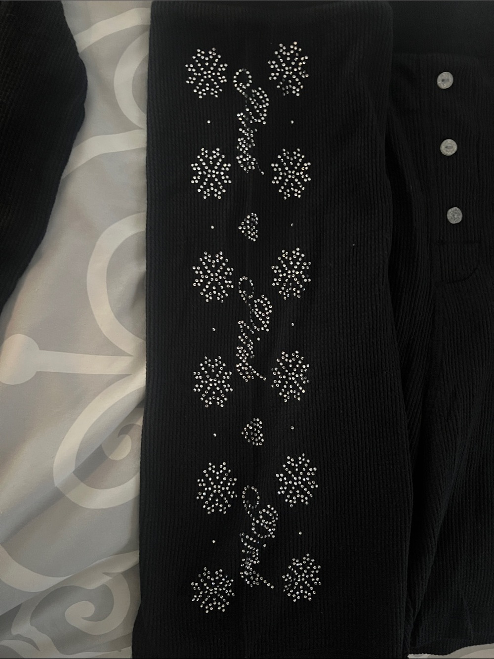 NWOT VS PINK Women's thermal pj set
Snowflake Stud - Picture 5 of 9